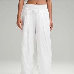 Lululemon Light Weight Tennis Midrise Track Pants